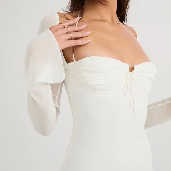 NWT BABYDOLL IVORY CHIFFON HALTER MINI DRESS - M +Cup